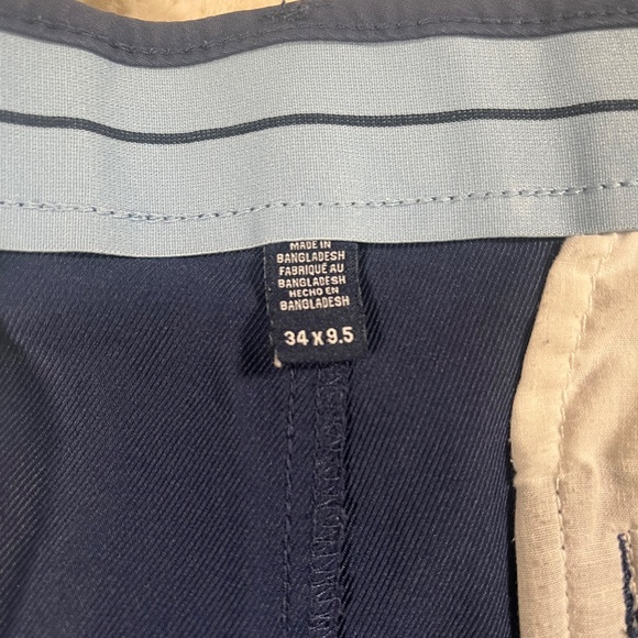 Mens Izod Navy blue shorts size 34 - Picture 3 of 6